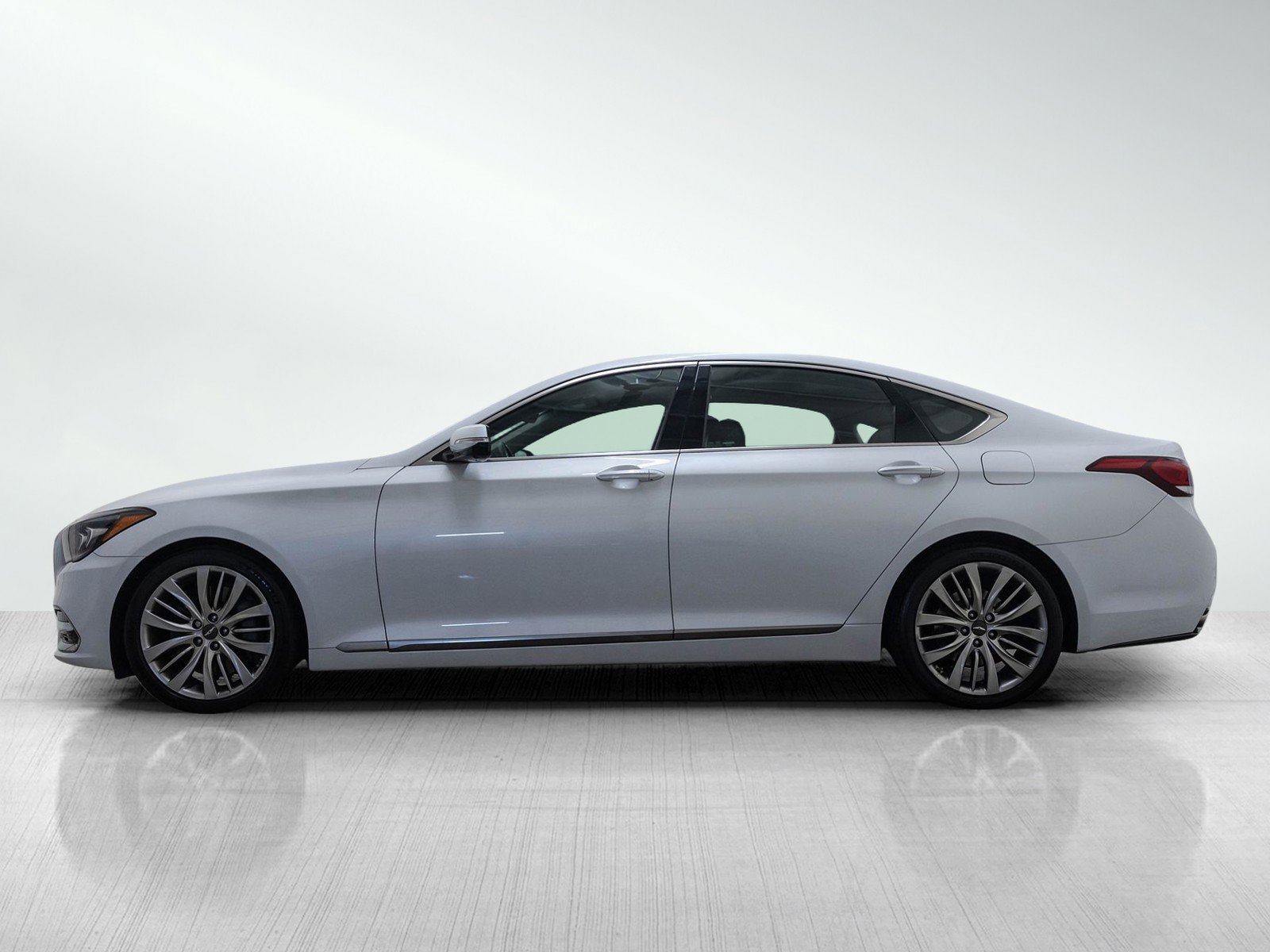 Used 2018 Genesis G80 5.0 Ultimate AWD/4WD image 3