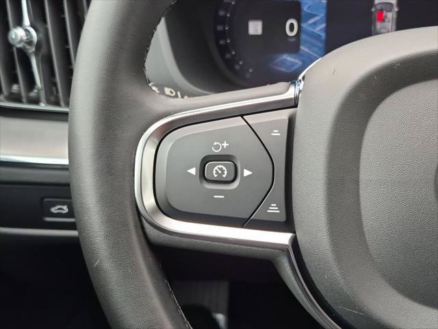 Certified 2024 Volvo XC60 B5 Core w/ Protection Package Premier AWD/4WD image 14