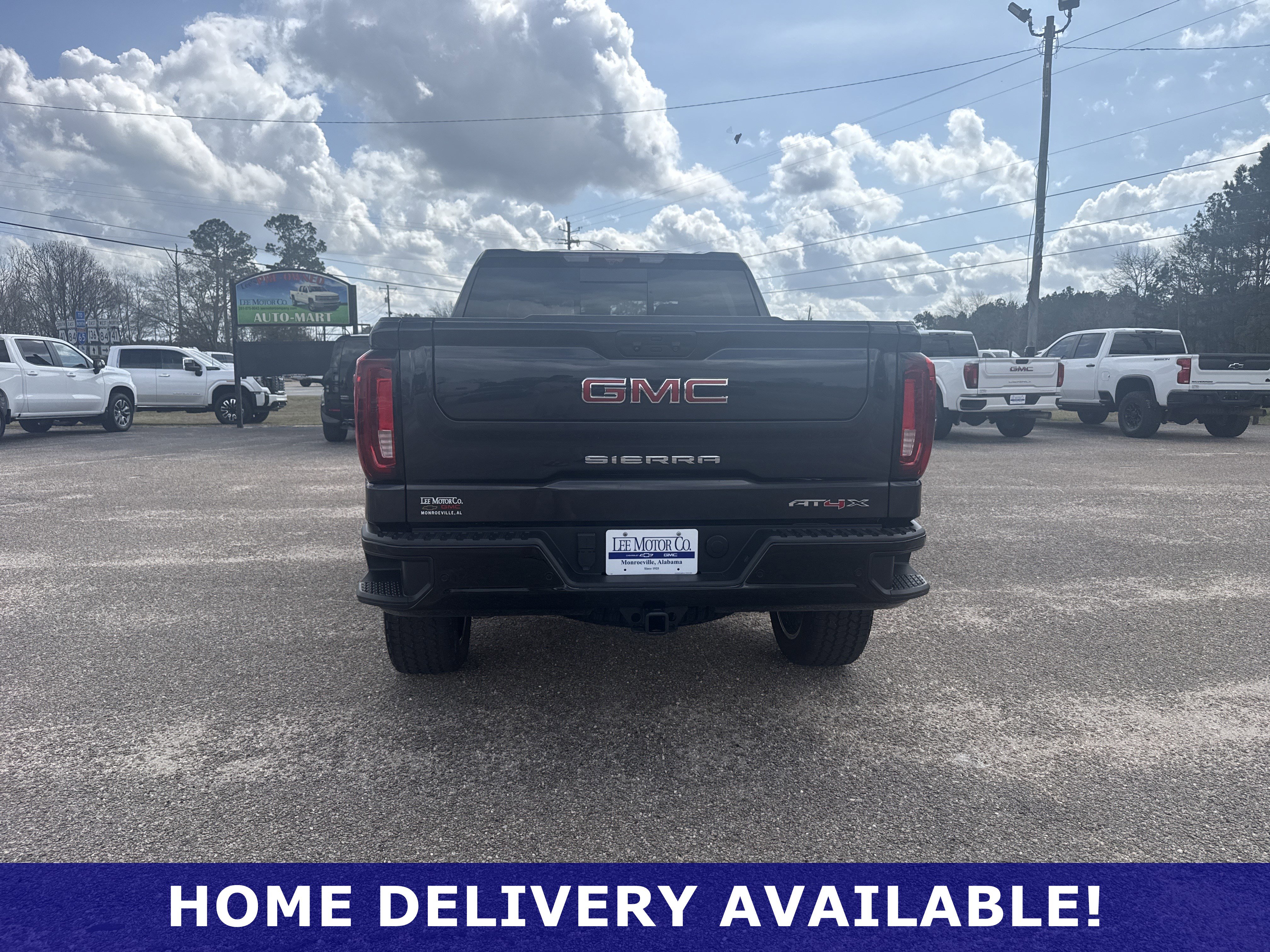 Used 2025 GMC Sierra 1500 AT4X image 19