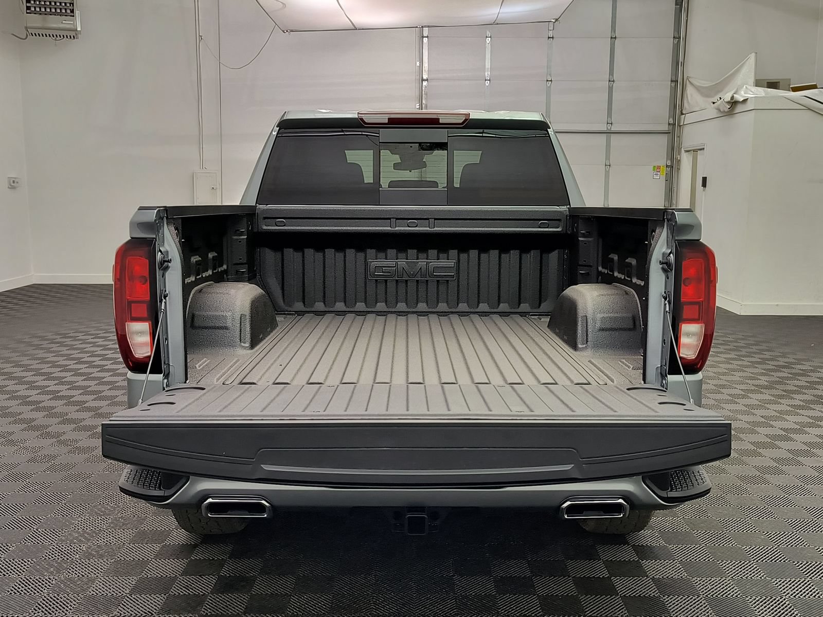 New 2026 GMC Sierra 1500 Elevation w/ Elevation Premium Package AWD/4WD image 19
