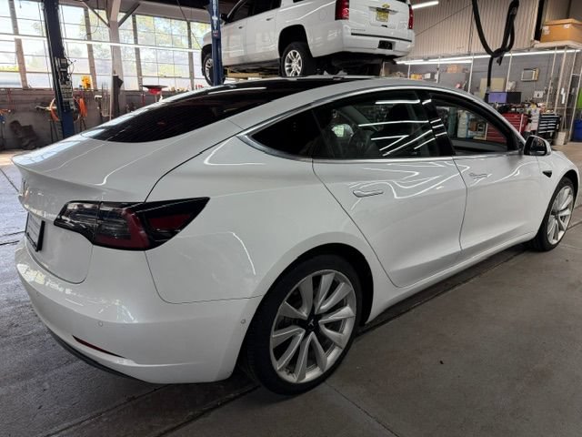 Used 2020 Tesla Model 3 Standard Range Plus RWD image 4