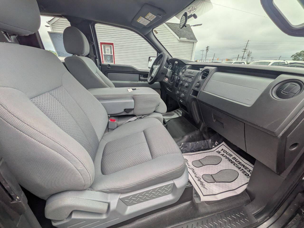 Used 2013 Ford F150 STX w/ Mid Equipment Group AWD/4WD image 19