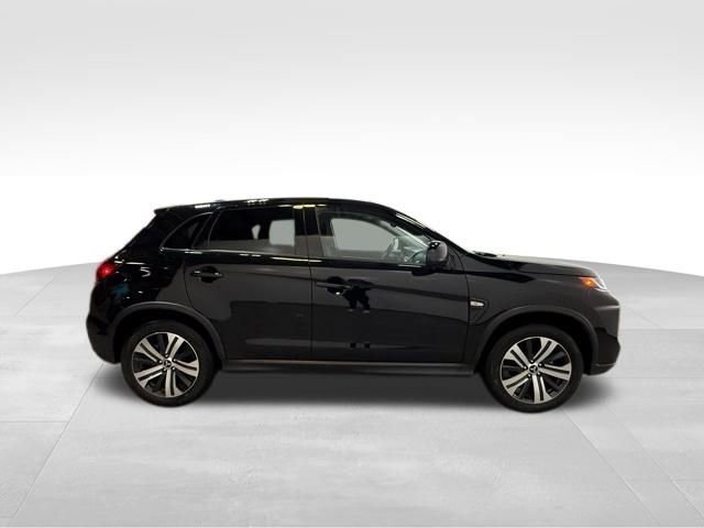 Used 2025 Mitsubishi Outlander Sport ES image 5