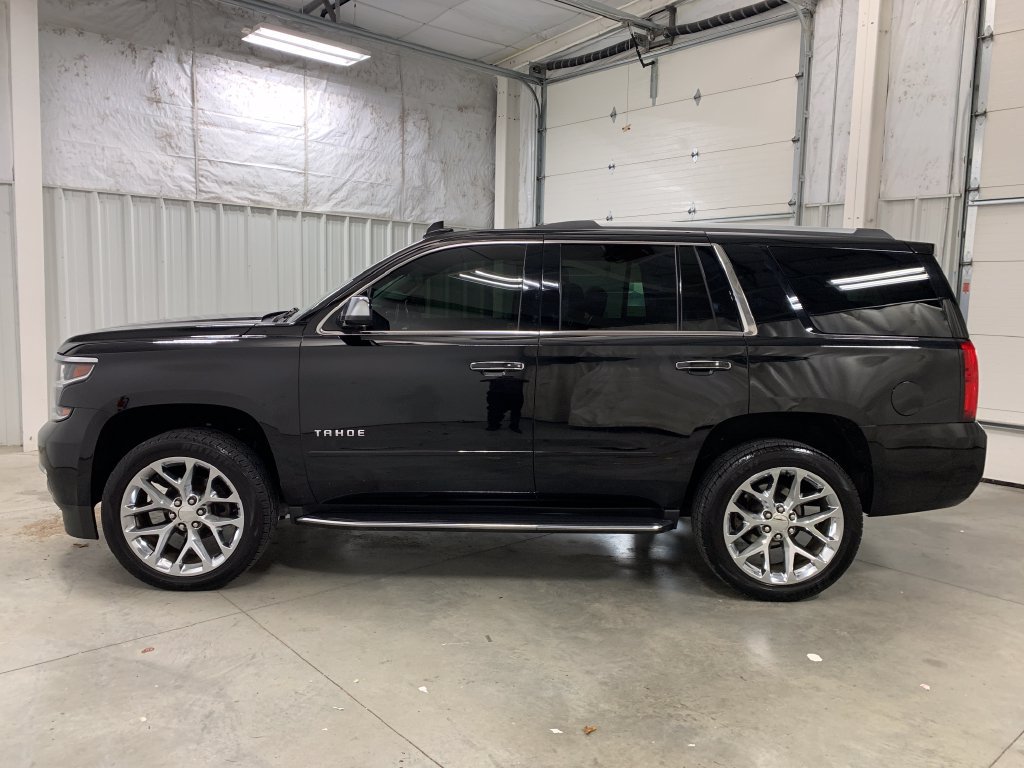 Used 2017 Chevrolet Tahoe Premier AWD/4WD image 3