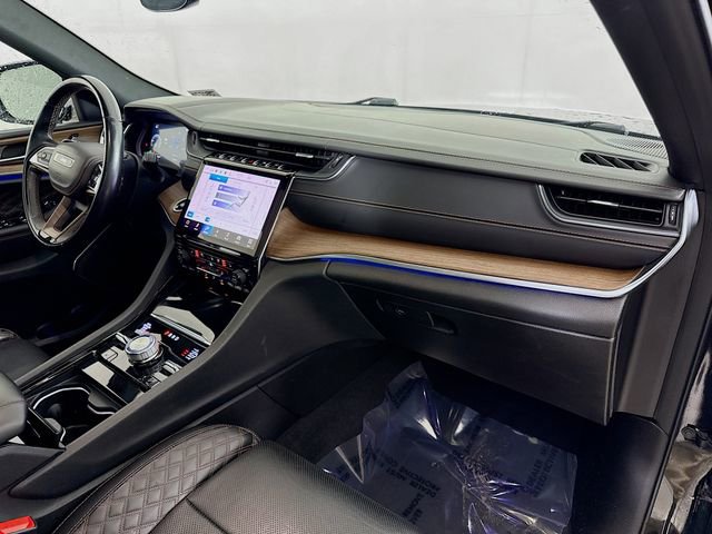 Used 2021 Jeep Grand Cherokee L Summit w/ Luxury Tech Group V image 30