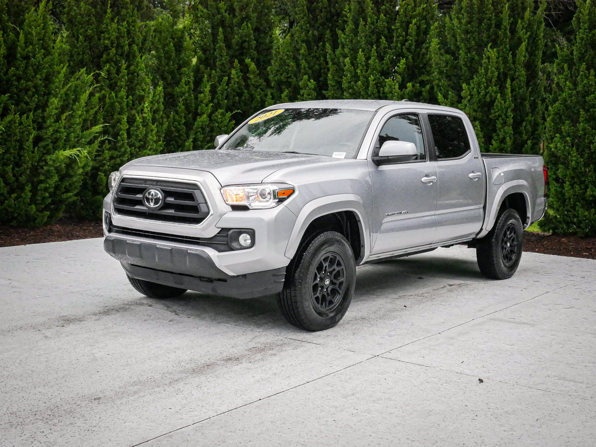 Used 2021 Toyota Tacoma SR5 RWD image 5