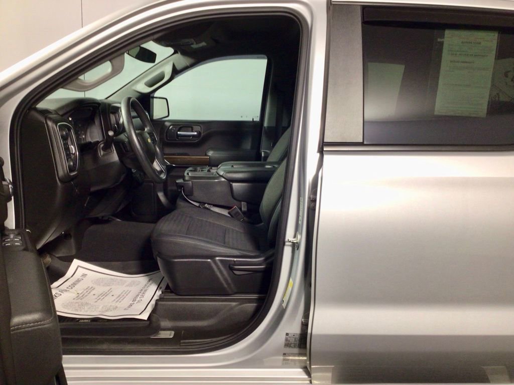 Used 2020 Chevrolet Silverado 1500 LT image 16