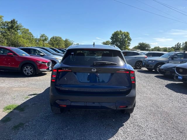 Used 2025 Nissan Kicks SV w/ SV Premium Package AWD/4WD image 4