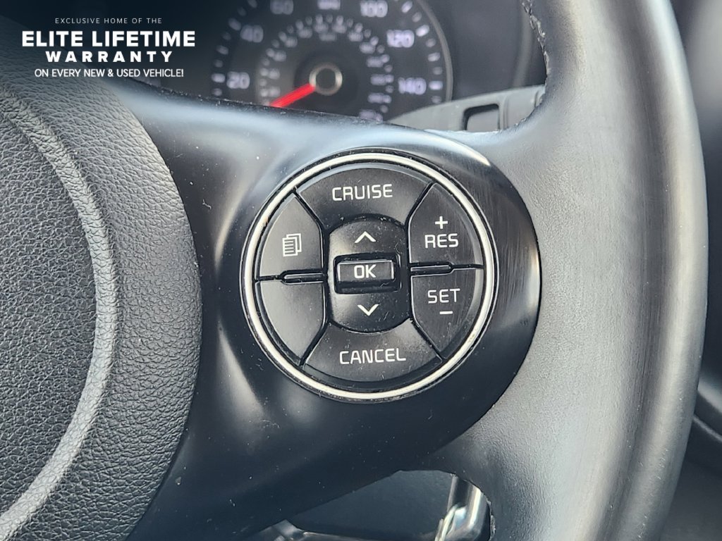 Used 2020 Kia Soul GT-Line FWD image 28
