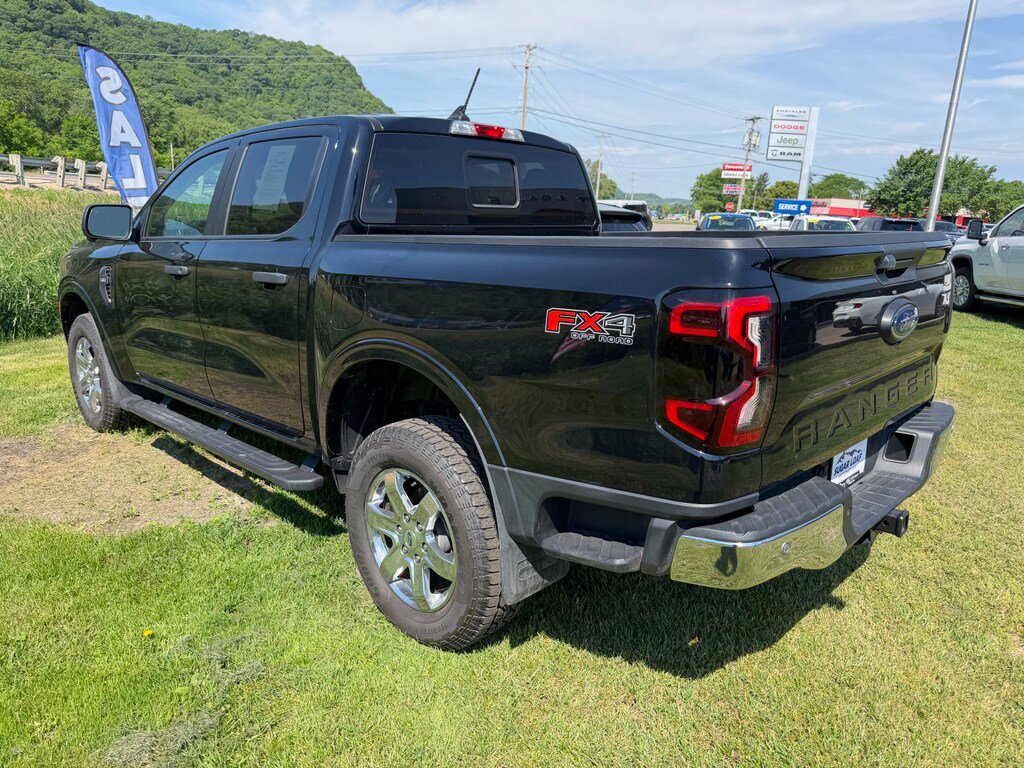 Used 2025 Ford Ranger XLT AWD/4WD image 4