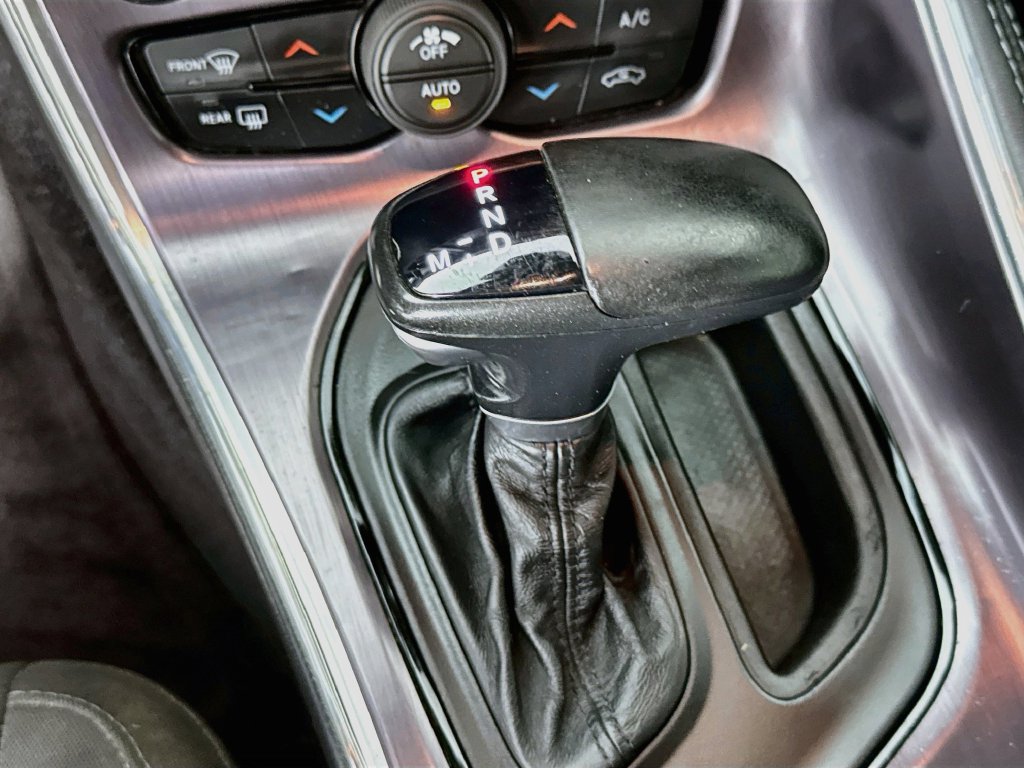 Used 2016 Dodge Challenger SXT RWD image 19