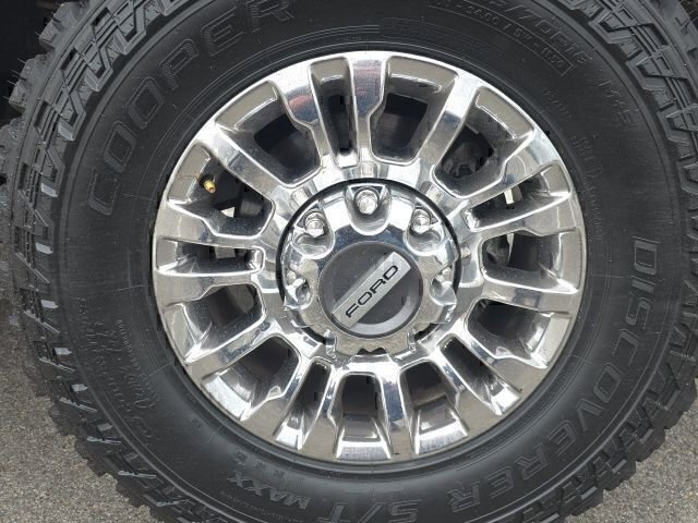 Used 2022 Ford F350 XLT w/ XLT Premium Package AWD/4WD image 13