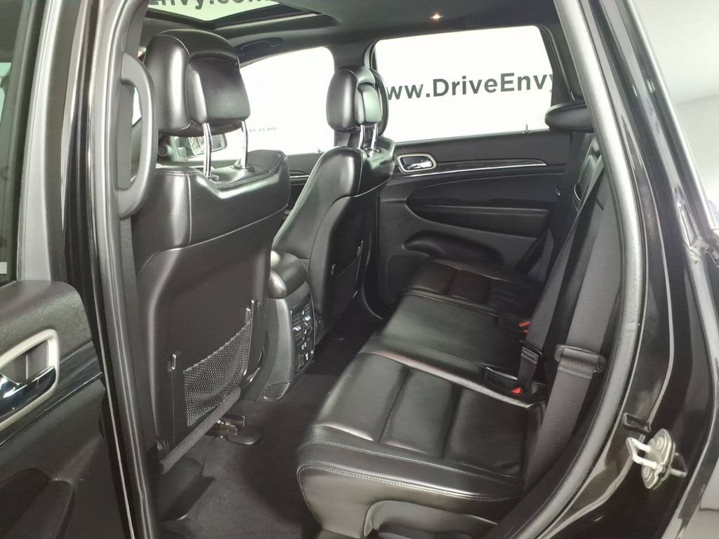 Used 2020 Jeep Grand Cherokee Limited AWD/4WD image 9
