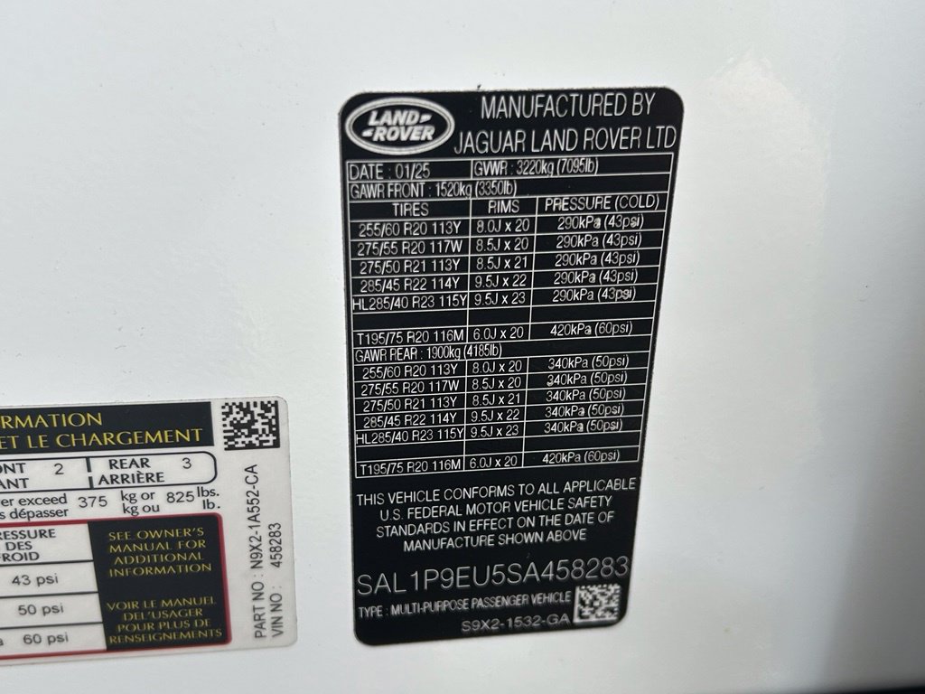Used 2025 Land Rover Range Rover Sport SE AWD/4WD image 52