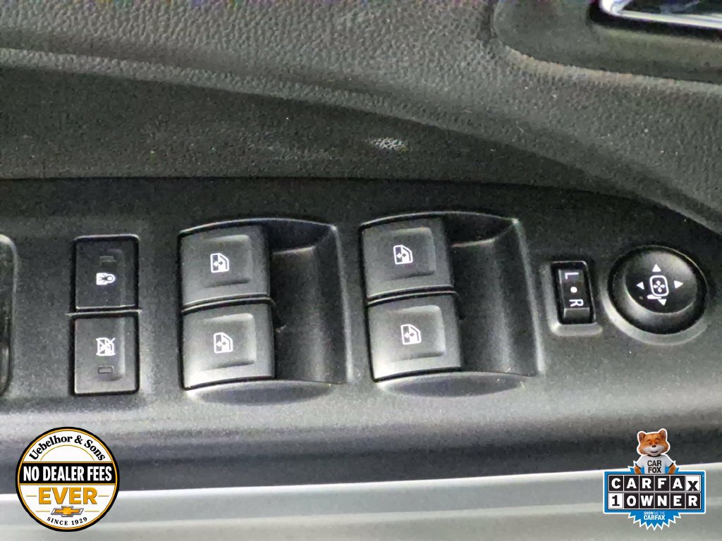 Used 2017 Chevrolet Colorado LT w/ LT Convenience Package RWD image 16