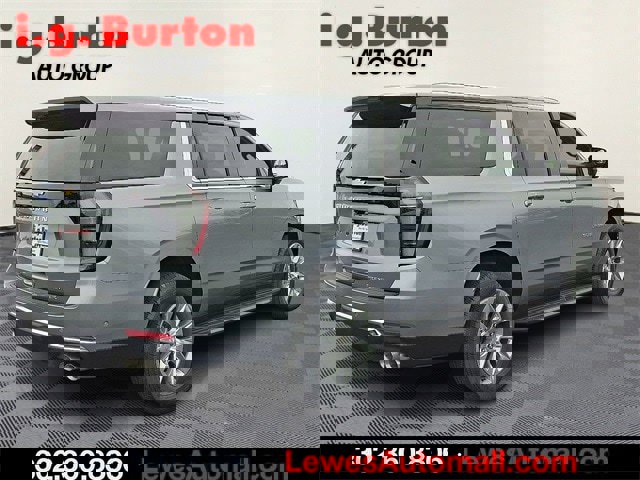 New 2026 Chevrolet Suburban Premier w/ Sun And Tow Package image 4