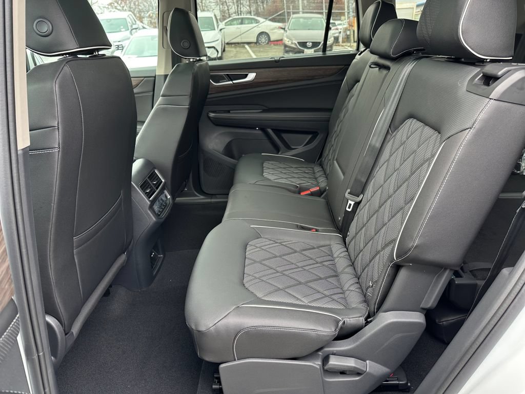 New 2026 Volkswagen Atlas SEL Premium R-Line AWD/4WD image 19