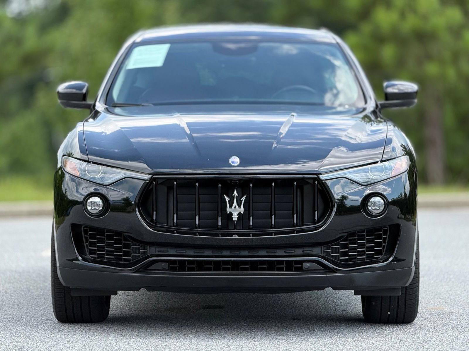 Used 2017 Maserati Levante AWD/4WD image 3
