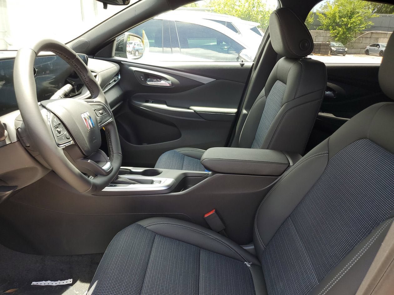 New 2026 Buick Envista Sport Touring w/ Convenience I Package FWD image 18