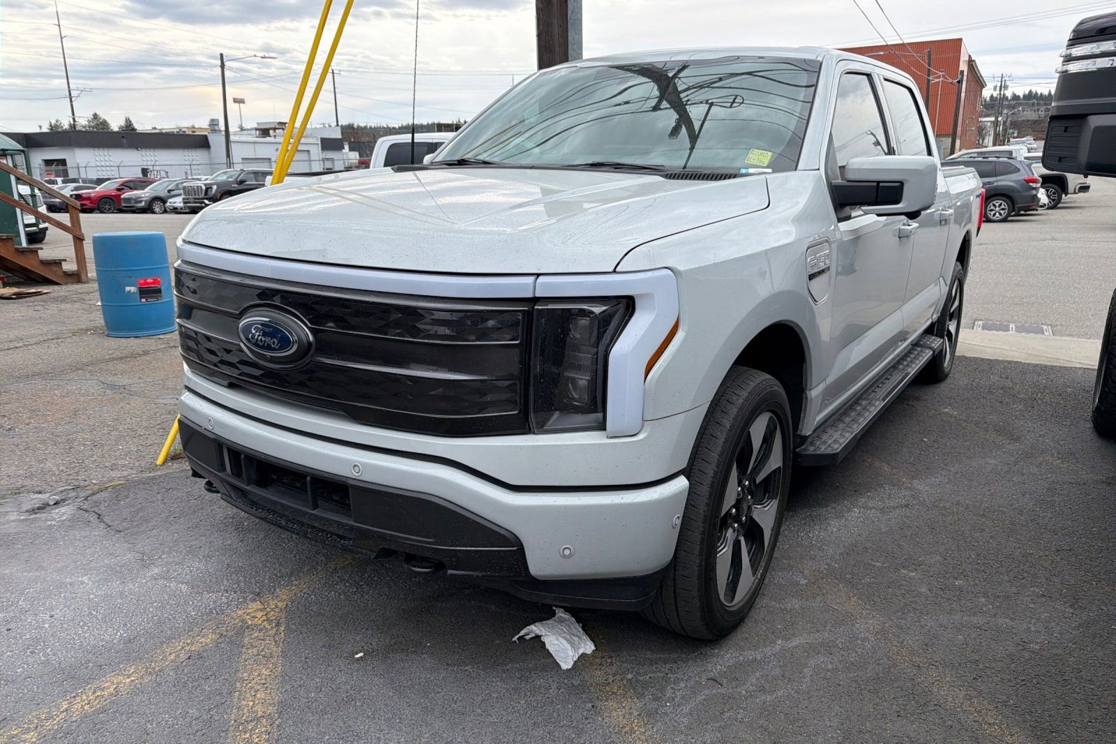 Used 2023 Ford F150 Lightning Platinum image 7