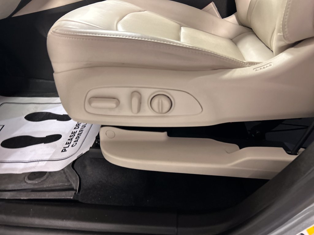 Used 2023 Buick Enclave Essence w/ LPO, Floor Liner Package FWD image 12