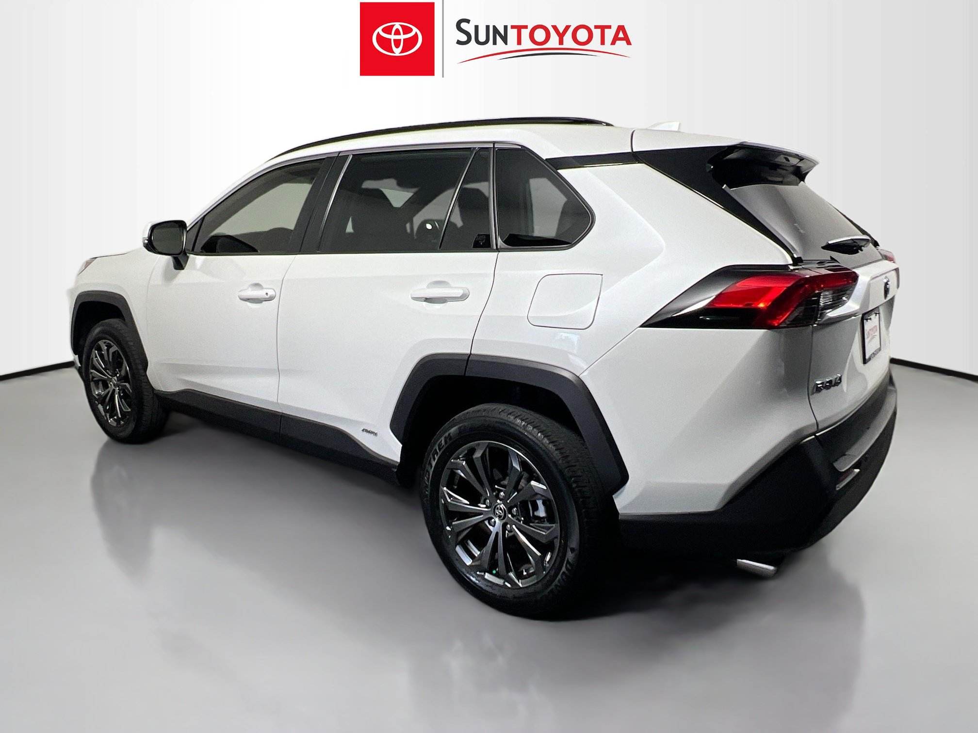 Used 2024 Toyota RAV4 XLE Premium w/ Weather Package AWD/4WD image 6