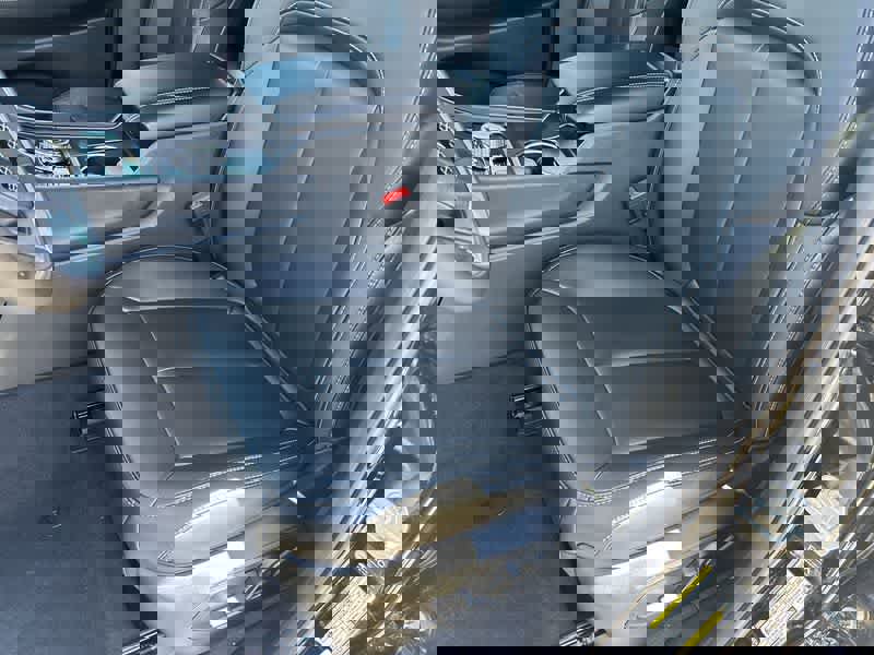 New 2025 Jeep Grand Cherokee Limited 4xe w/ Trailer Tow Package image 15