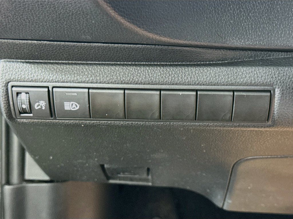 Used 2024 Toyota Corolla SE FWD image 19