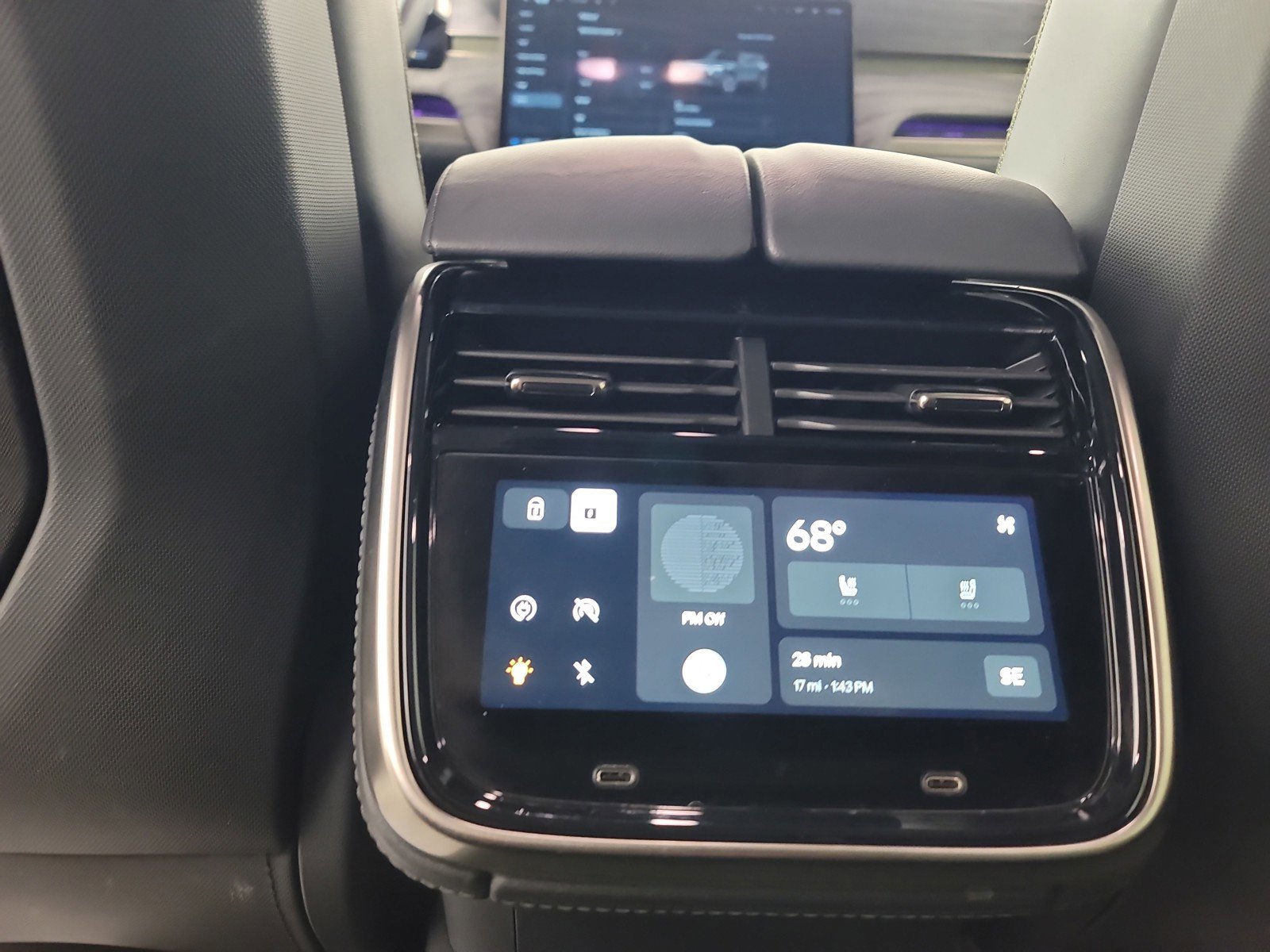 Used 2022 Rivian R1S Launch Edition image 30