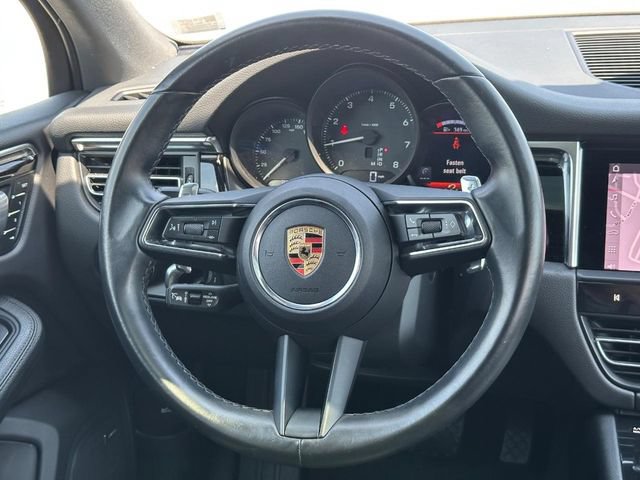 Used 2024 Porsche Macan AWD/4WD image 17