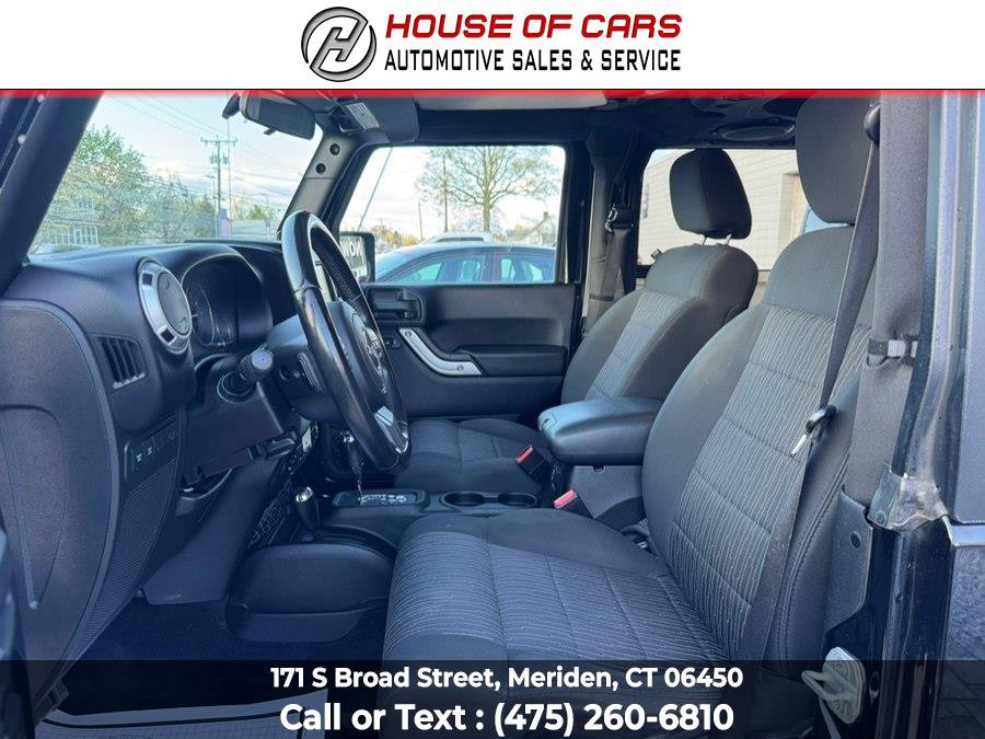Used 2012 Jeep Wrangler Rubicon w/ Dual Top Group AWD/4WD image 19