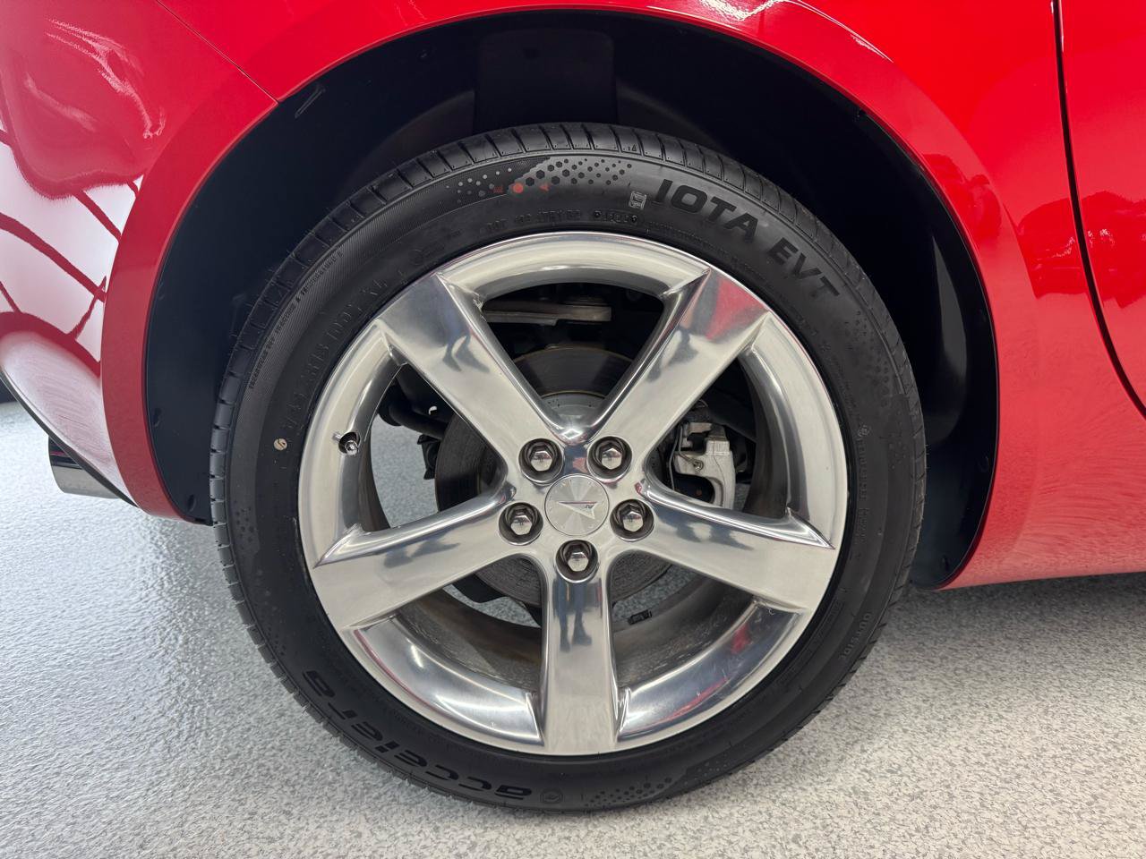 Used 2007 Pontiac Solstice Convertible w/ Premium Package RWD image 33
