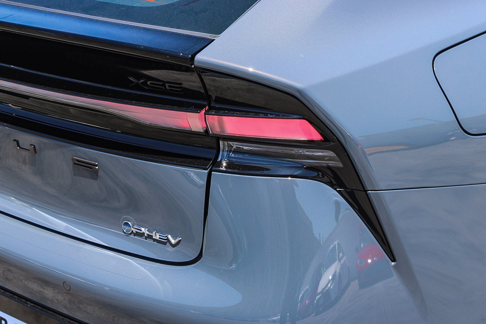 New 2026 Toyota Prius Plug-In Hybrid FWD image 10