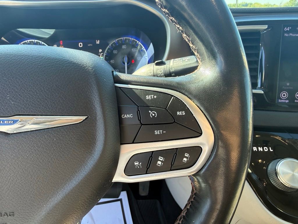 Used 2019 Chrysler Pacifica Touring-L Plus w/ Advanced Safetytec Group FWD image 30