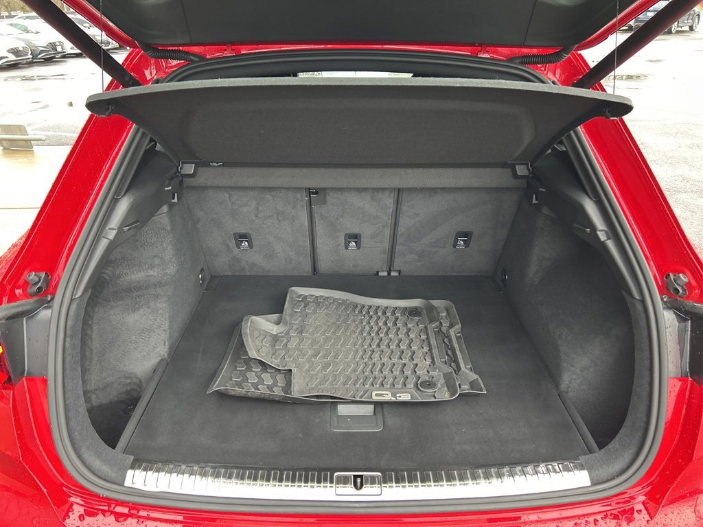 Used 2024 Audi Q3 2.0T Premium Plus image 13