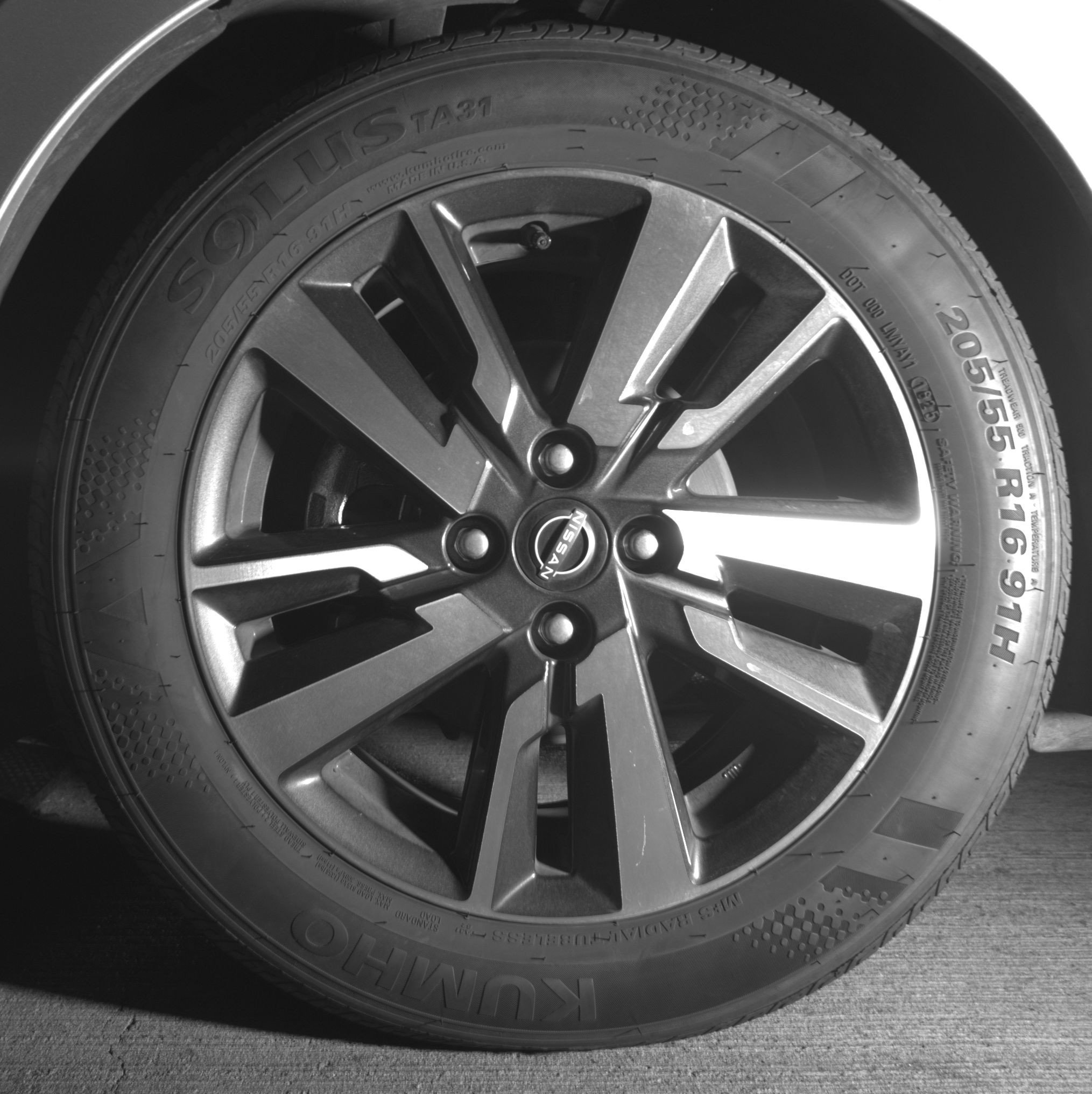 Used 2025 Nissan Versa SV image 12