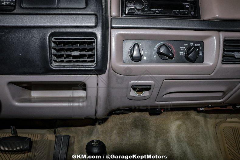 Used 1994 Ford Bronco XL image 99