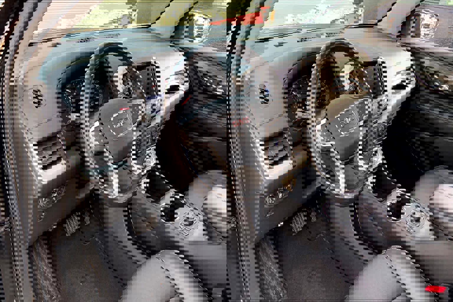 Certified 2022 GMC Terrain SLT image 15