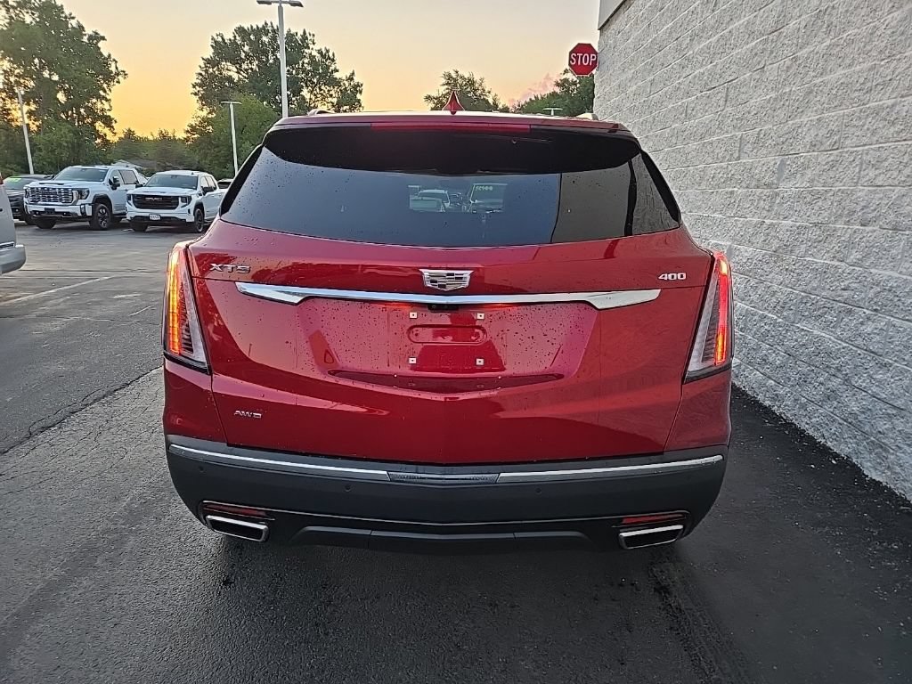 Certified 2023 Cadillac XT5 Sportv w/ Technology Package AWD/4WD image 5