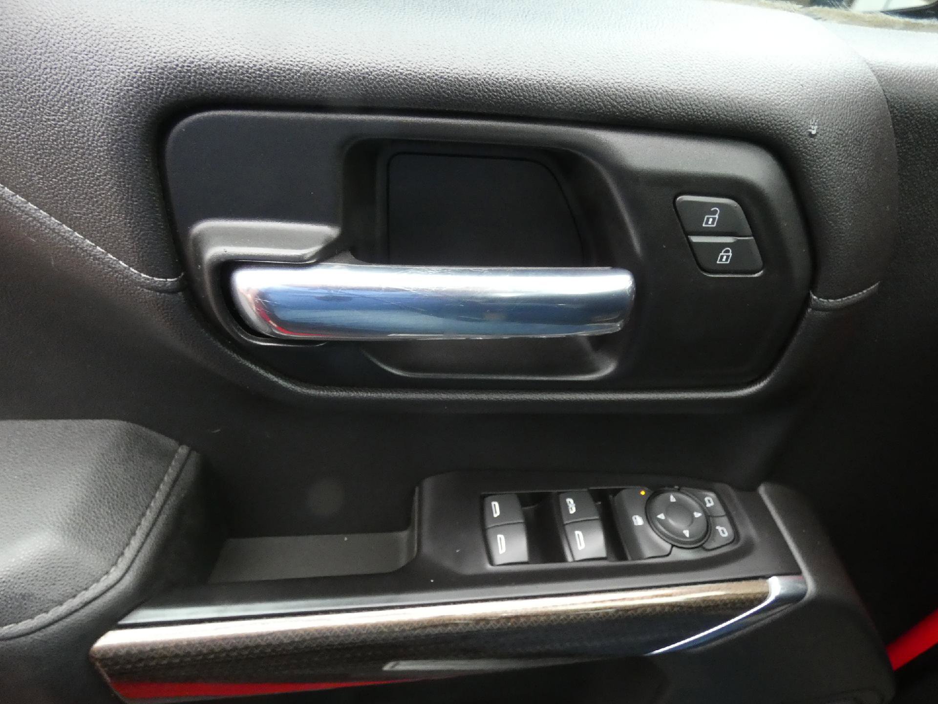 Used 2020 Chevrolet Silverado 1500 LT w/ All-Star Edition image 19