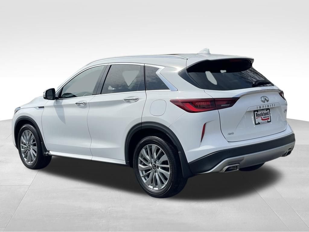 Used 2023 INFINITI QX50 Luxe AWD/4WD image 5