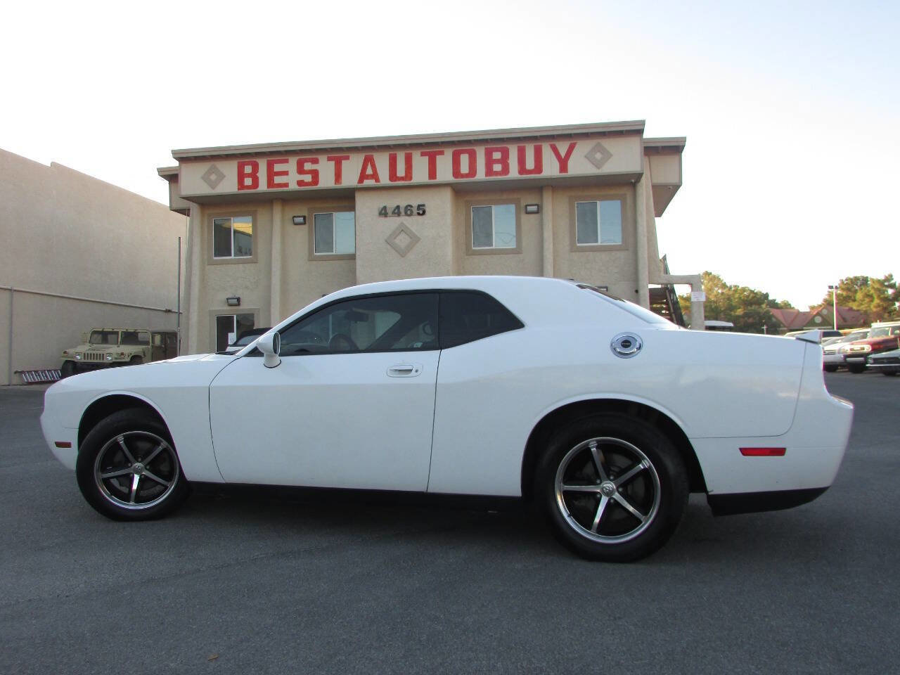 Used 2010 Dodge Challenger SE image 8