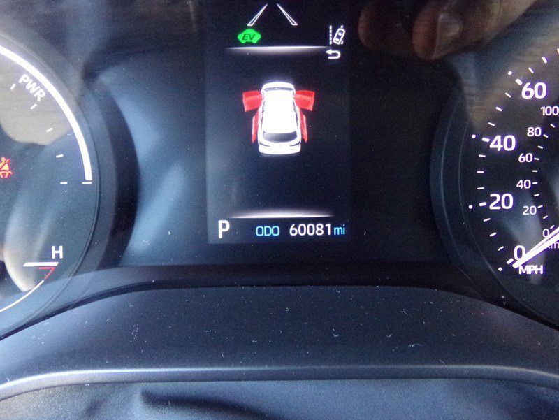 Used 2022 Toyota Sienna XLE image 22