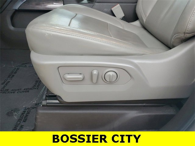 Certified 2020 Chevrolet Silverado 2500 LTZ w/ LTZ Premium Package image 13