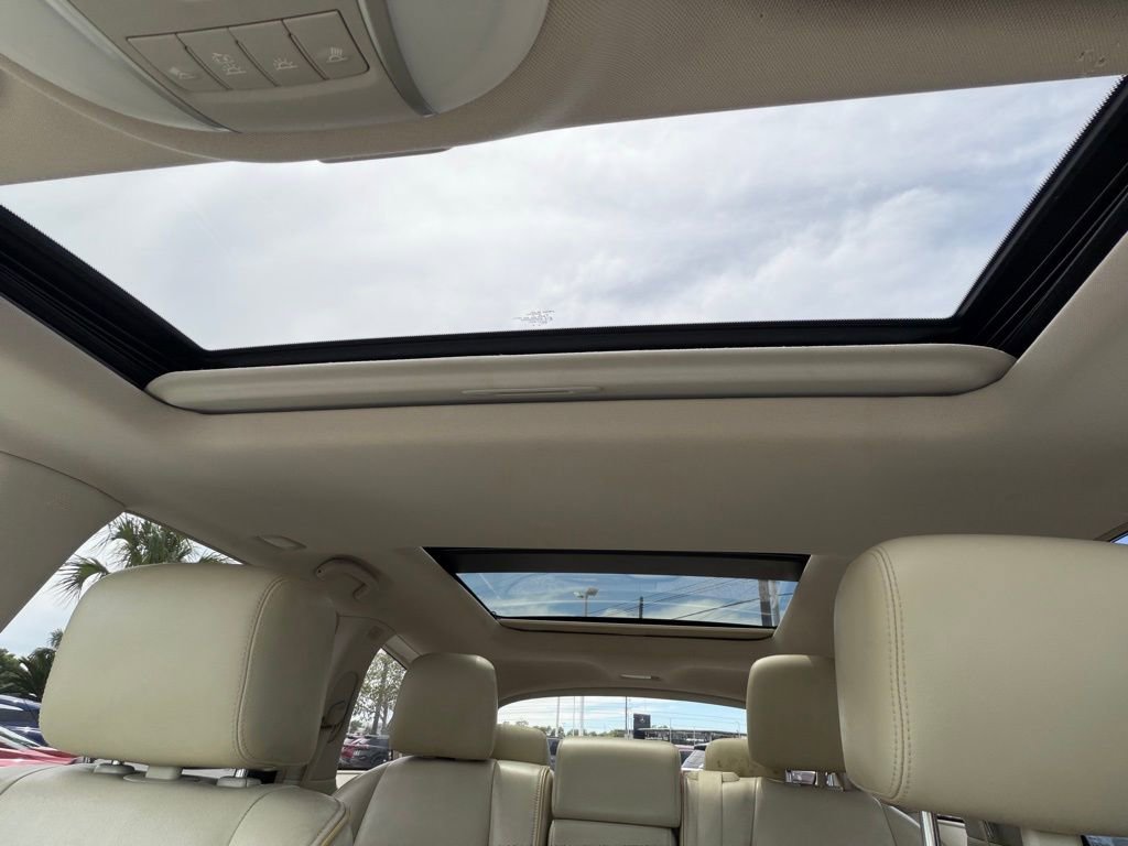 Used 2014 INFINITI QX60 FWD w/ Deluxe Touring Package image 25