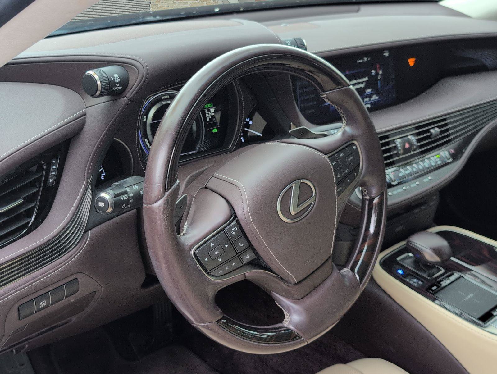 Used 2019 Lexus LS 500h RWD image 7