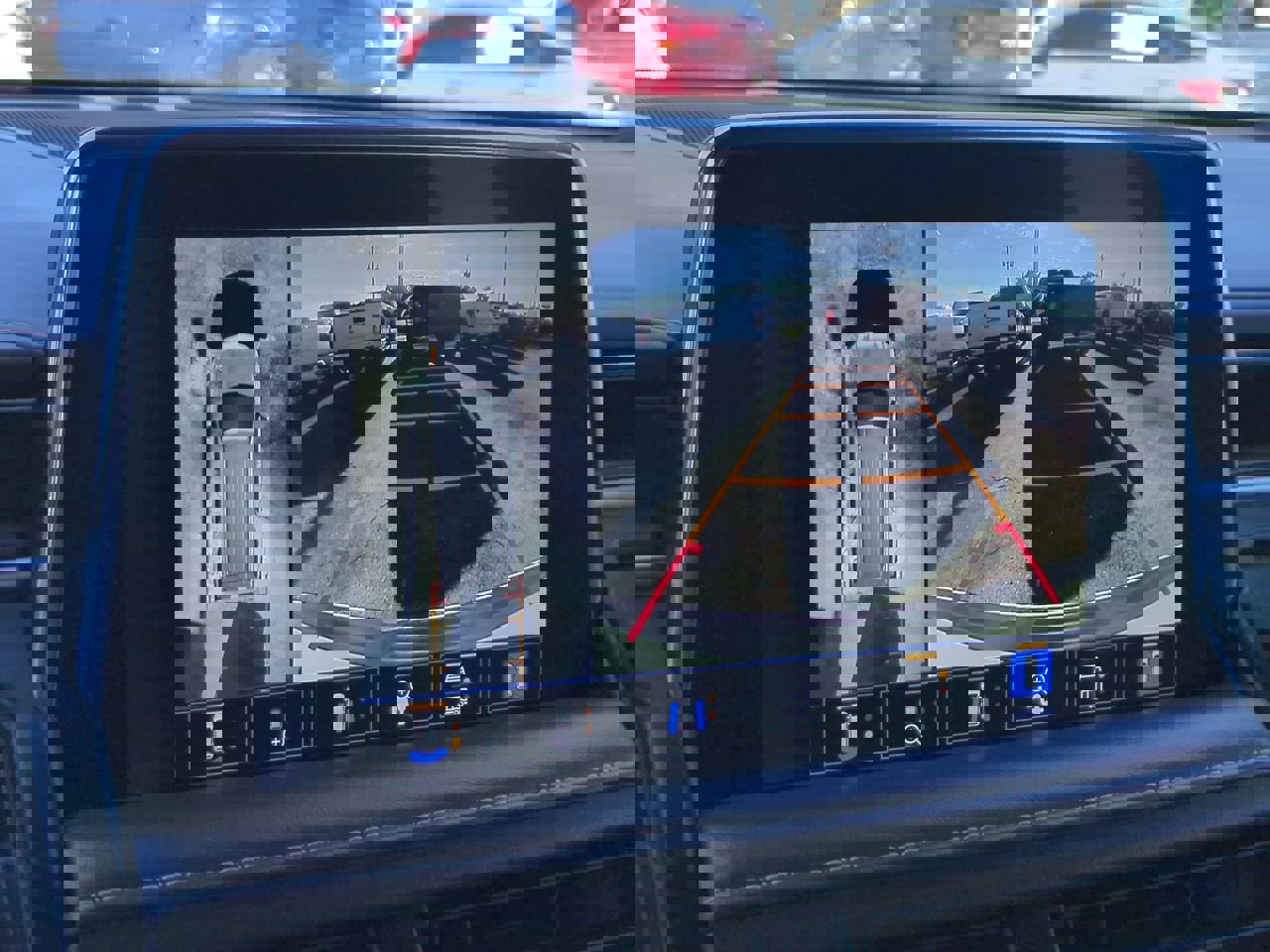 Used 2023 Chevrolet Tahoe High Country w/ Premium Package 2 AWD/4WD image 21