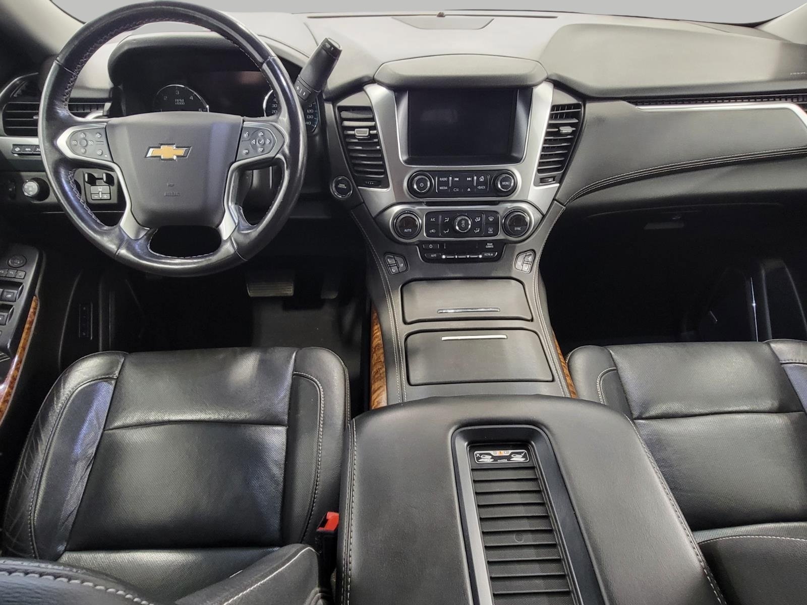 Used 2020 Chevrolet Suburban Premier w/ Max Trailering Package AWD/4WD image 6
