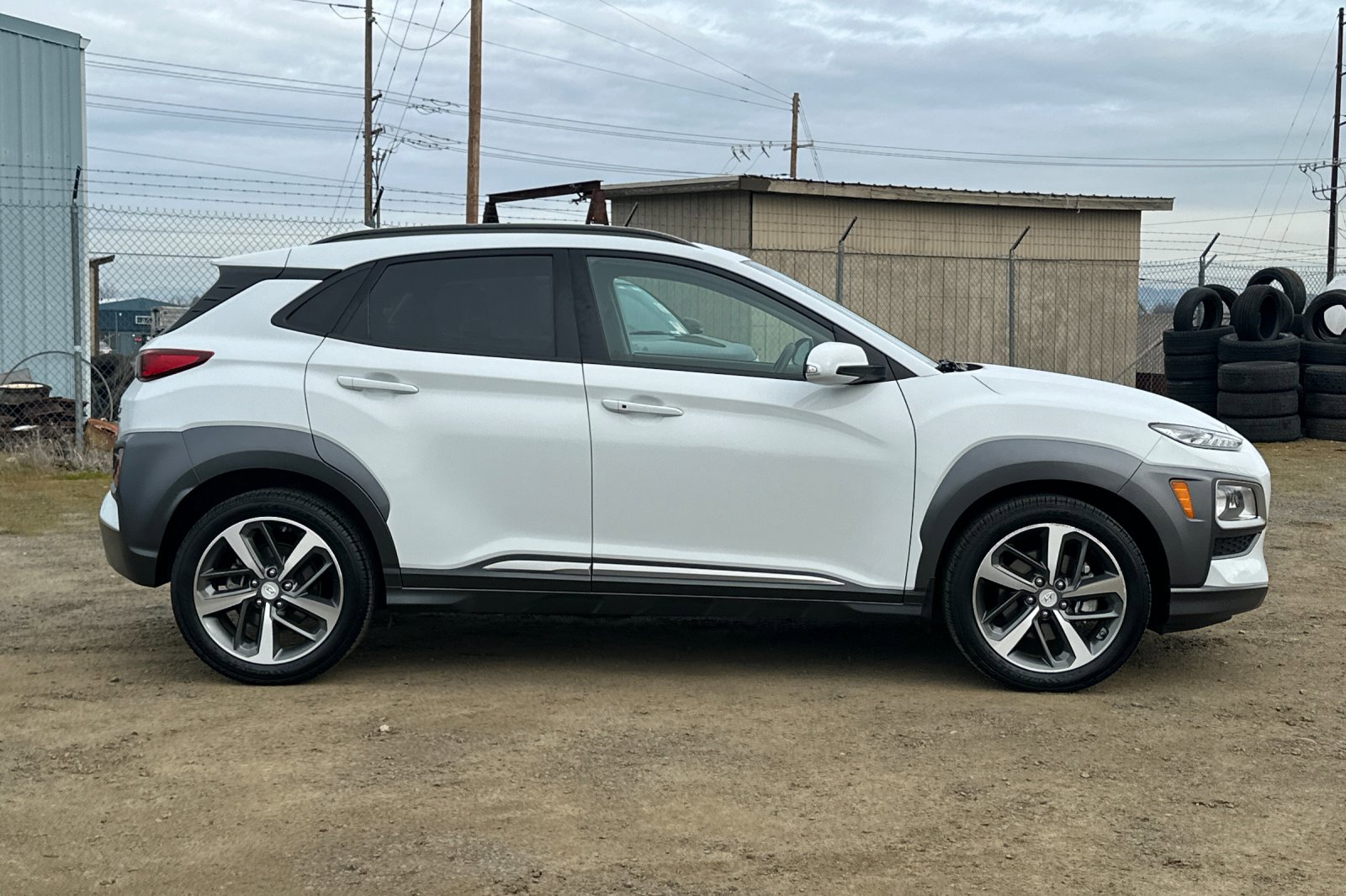 Used 2020 Hyundai Kona Limited image 3