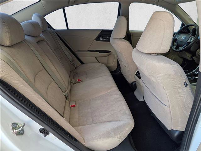 Used 2015 Honda Accord Hybrid Sedan image 20